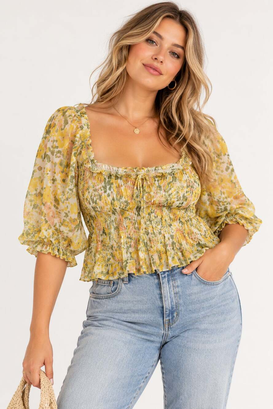 Astr Yellow Ditsy Floral Puff Sleeve Blouse Womens M Smocked Romantic Coquette
